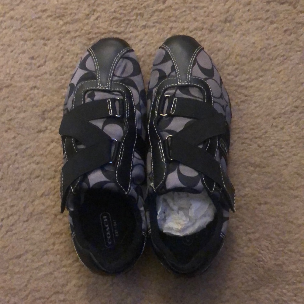 Coach tennis shoe